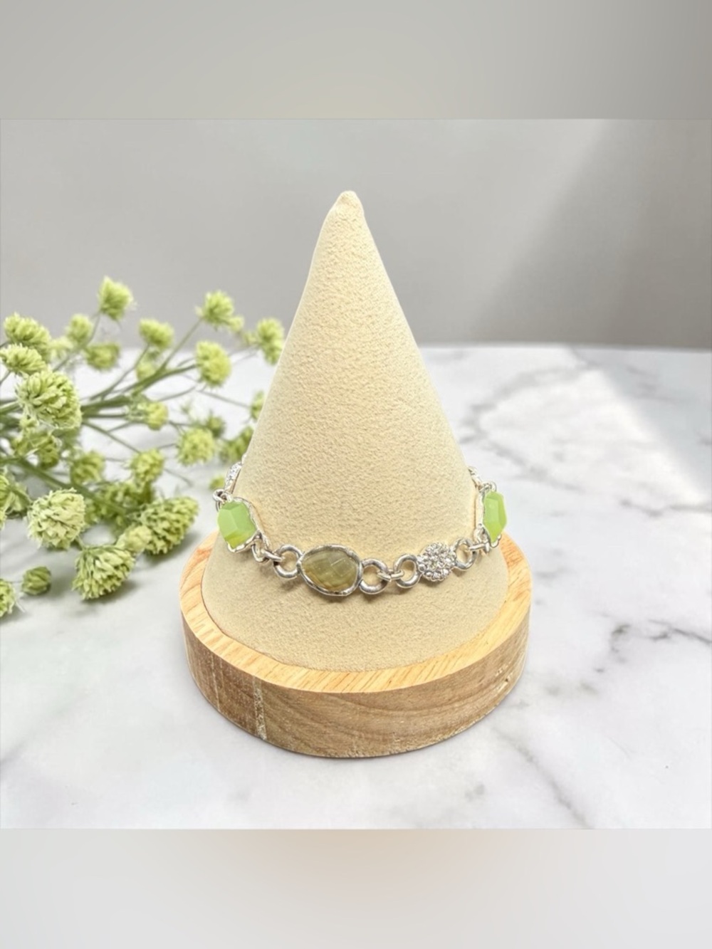 Avon Silver-Tone Bracelet with Lime Green and Pale Yellow Stones - Picture 5 of 14